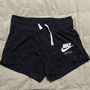 Nike Women's Dark Gray Athletic Shorts SZ Small